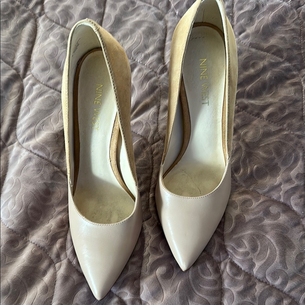 Nine West Cream Stiletto Heels Classic Design